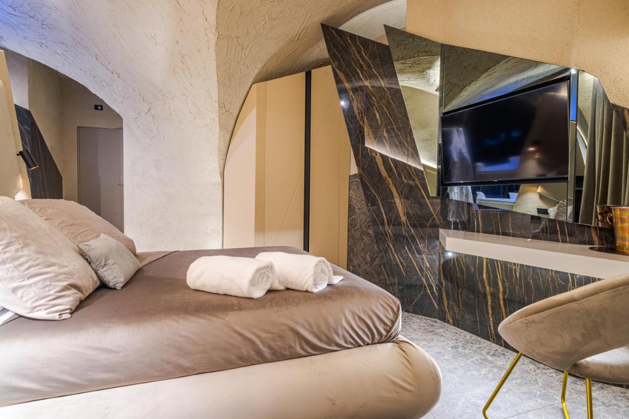 Le Suites Del Duomo Luxury Catania Exterior photo